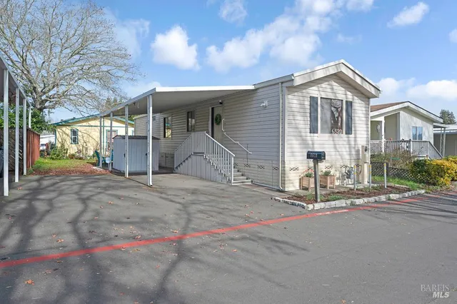 $197,000 | 6820 Redwood Avenue, Unit 63, Sebastopol, CA 95472