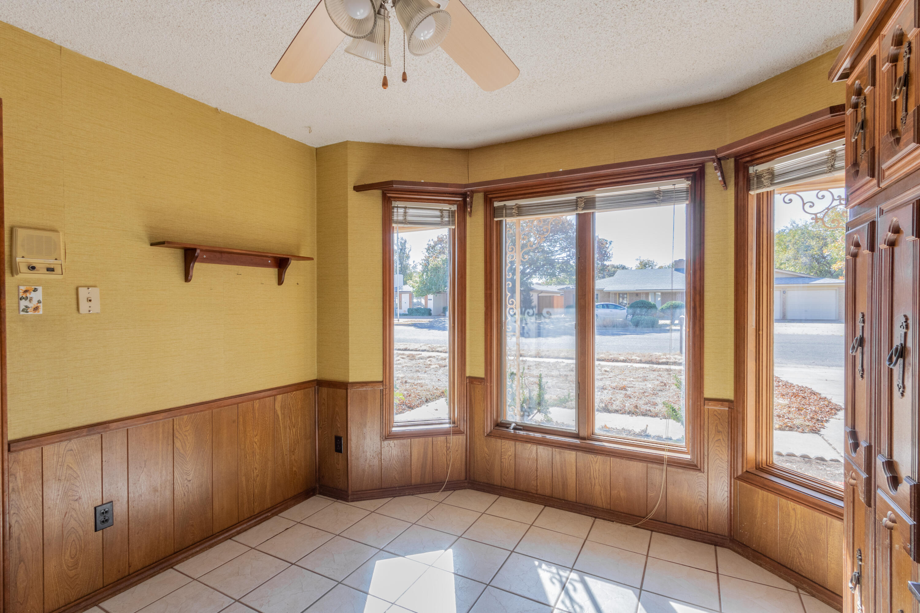5714 73rd Street Lubbock, TX 79424 - Photo 10 of 38 a view of an entryway with a window