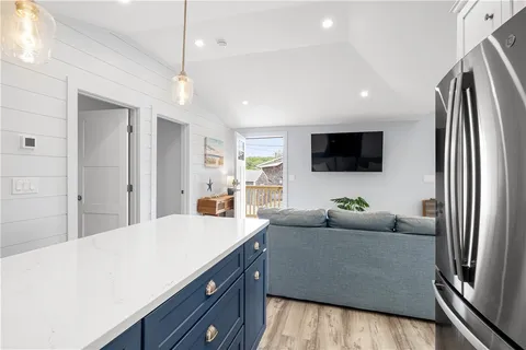 $699,000 | 39 Edwards Avenue, South Kingstown, RI 02879