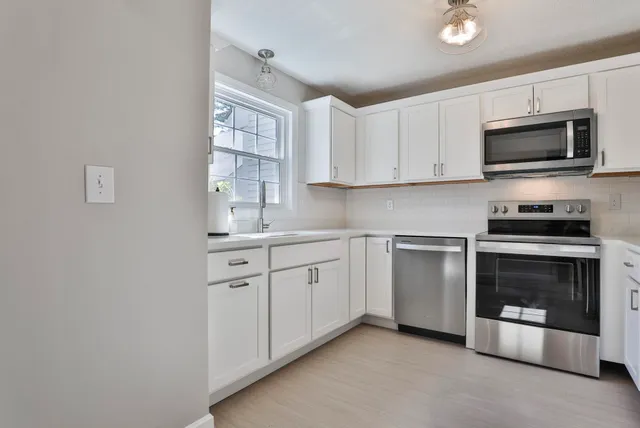 $450,000 | 6 Veterans Road, Unit 15, Amherst, NH 03031