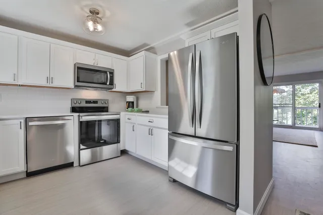 $450,000 | 6 Veterans Road, Unit 15, Amherst, NH 03031