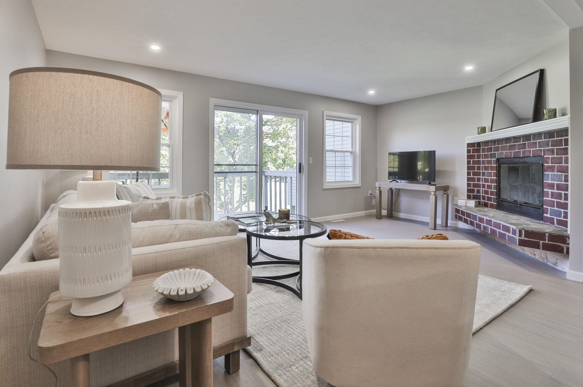 6 Veterans Road, Unit 15 Amherst, NH 03031 - Photo 19 of 36