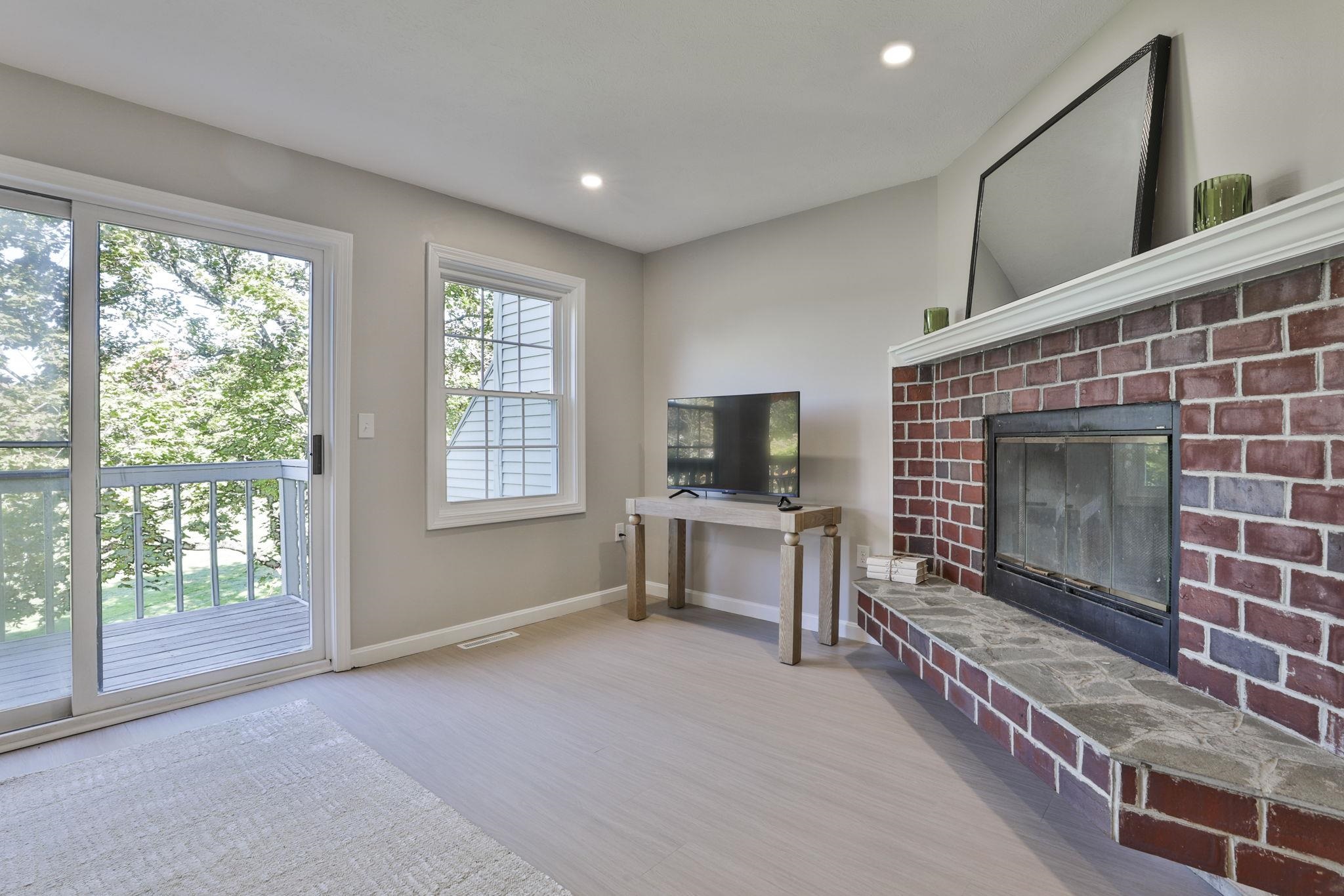 6 Veterans Road, Unit 15 Amherst, NH 03031 - Photo 20 of 36