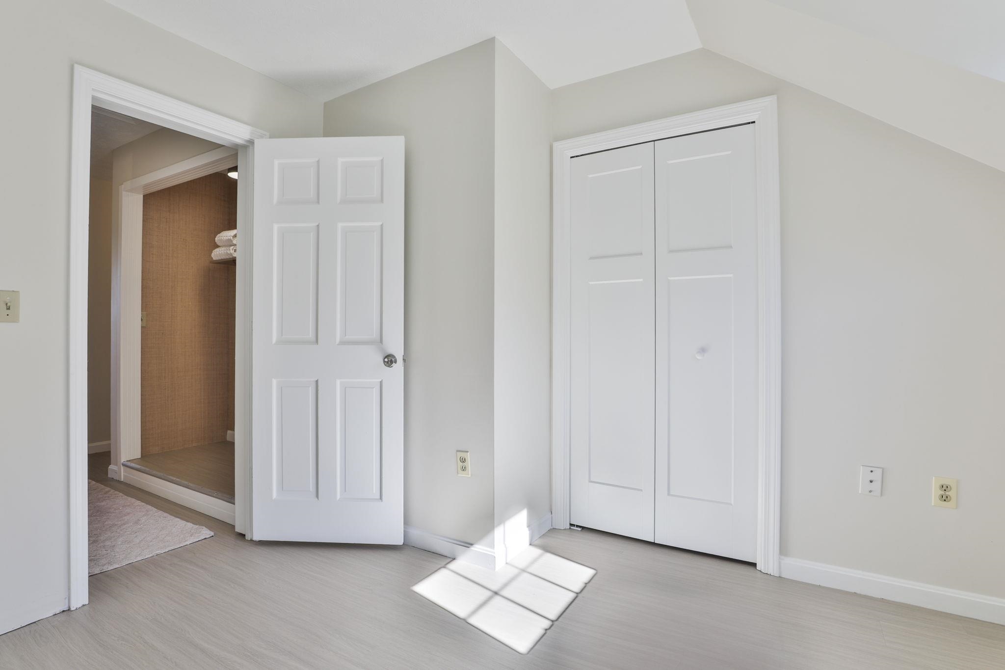 6 Veterans Road, Unit 15 Amherst, NH 03031 - Photo 27 of 36