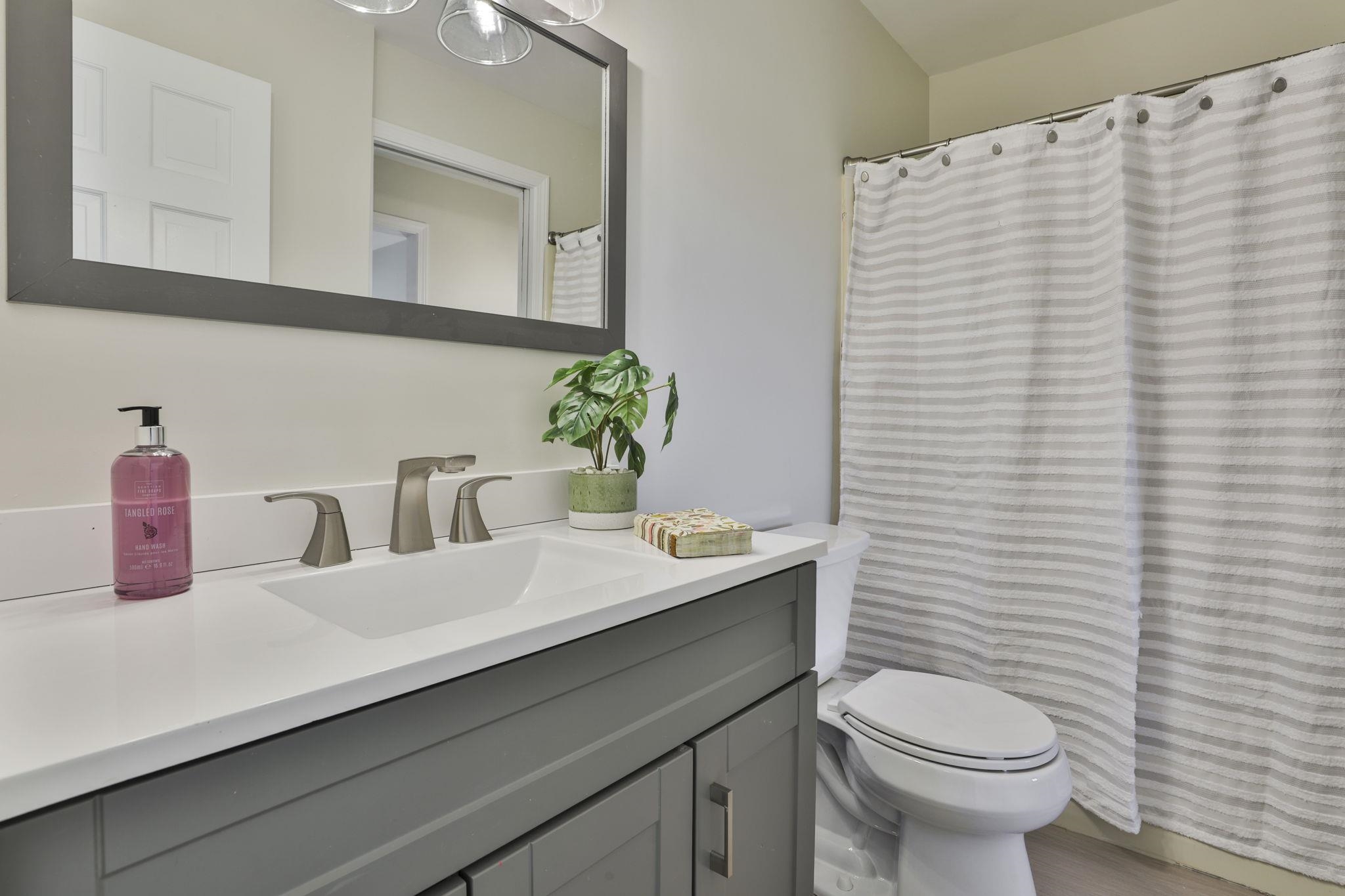 6 Veterans Road, Unit 15 Amherst, NH 03031 - Photo 29 of 36