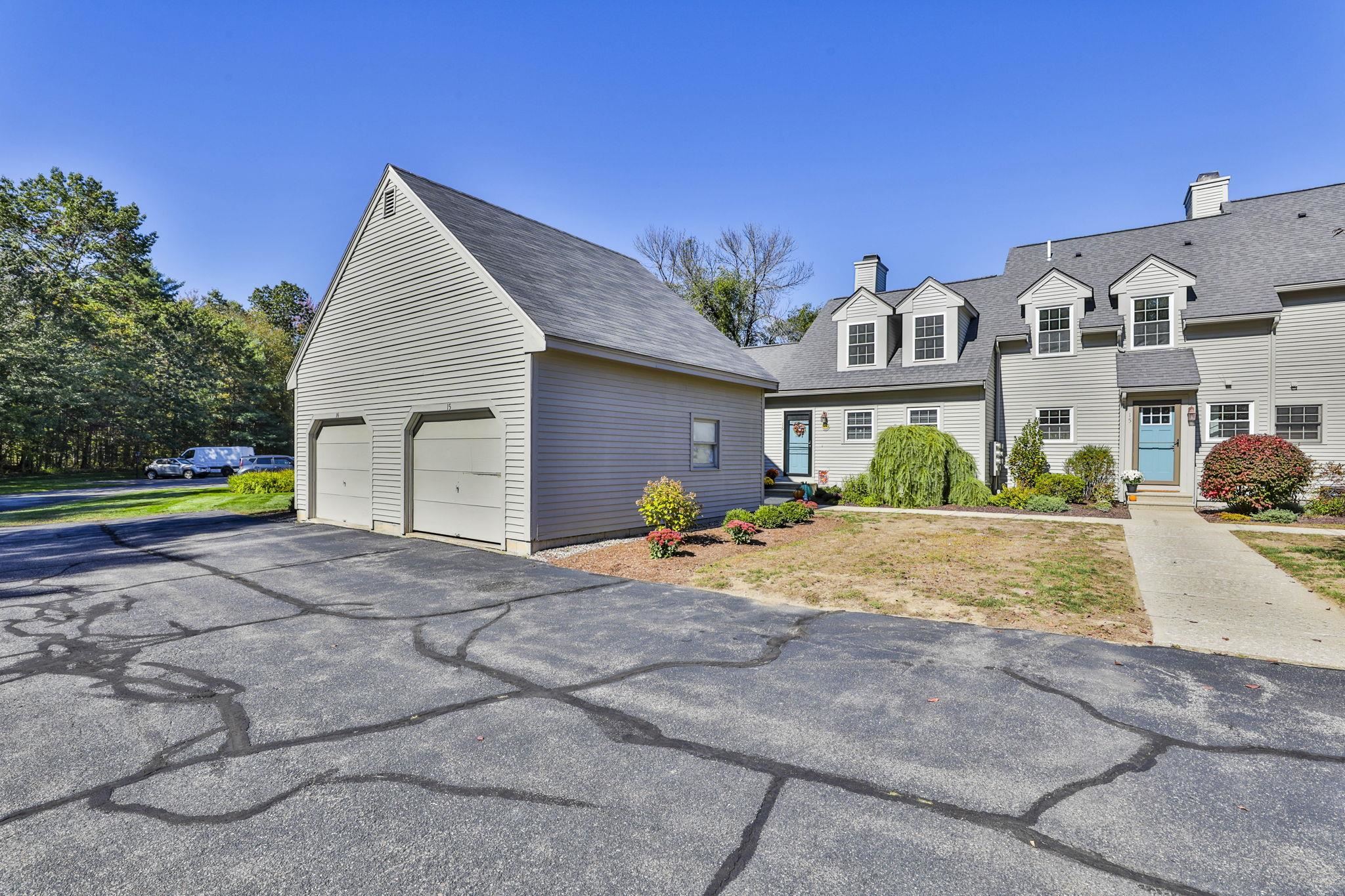 6 Veterans Road, Unit 15 Amherst, NH 03031 - Photo 3 of 36