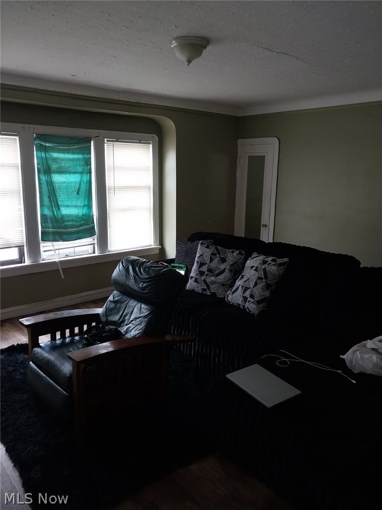 1747 Catalpa Road Cleveland, OH 44112 - Photo 8 of 16