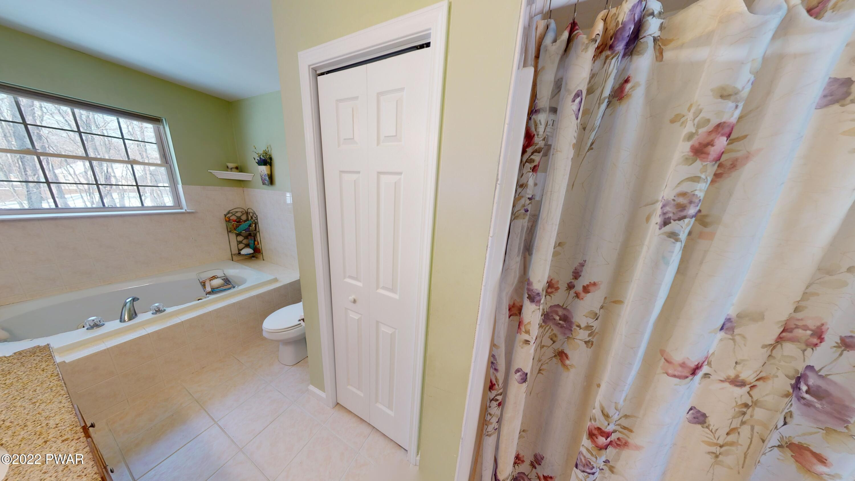 144 Rabbit Run Milford, PA 18337 - Photo 24 of 50 24 Primary Bathroom