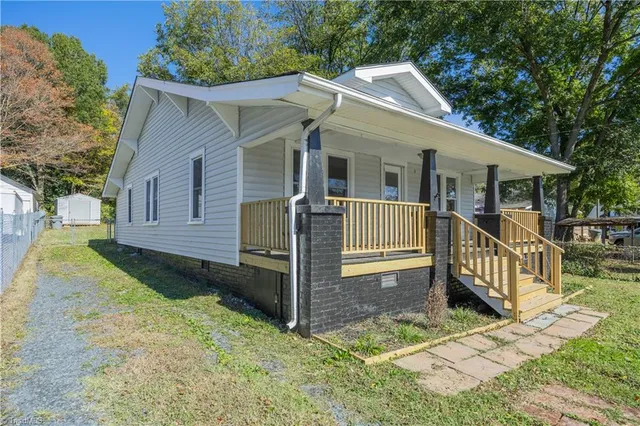 $1,690 | 812 Ashdol Street, Asheboro, NC 27203