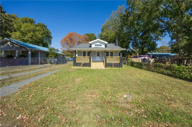$1,690 | 812 Ashdol Street, Asheboro, NC 27203