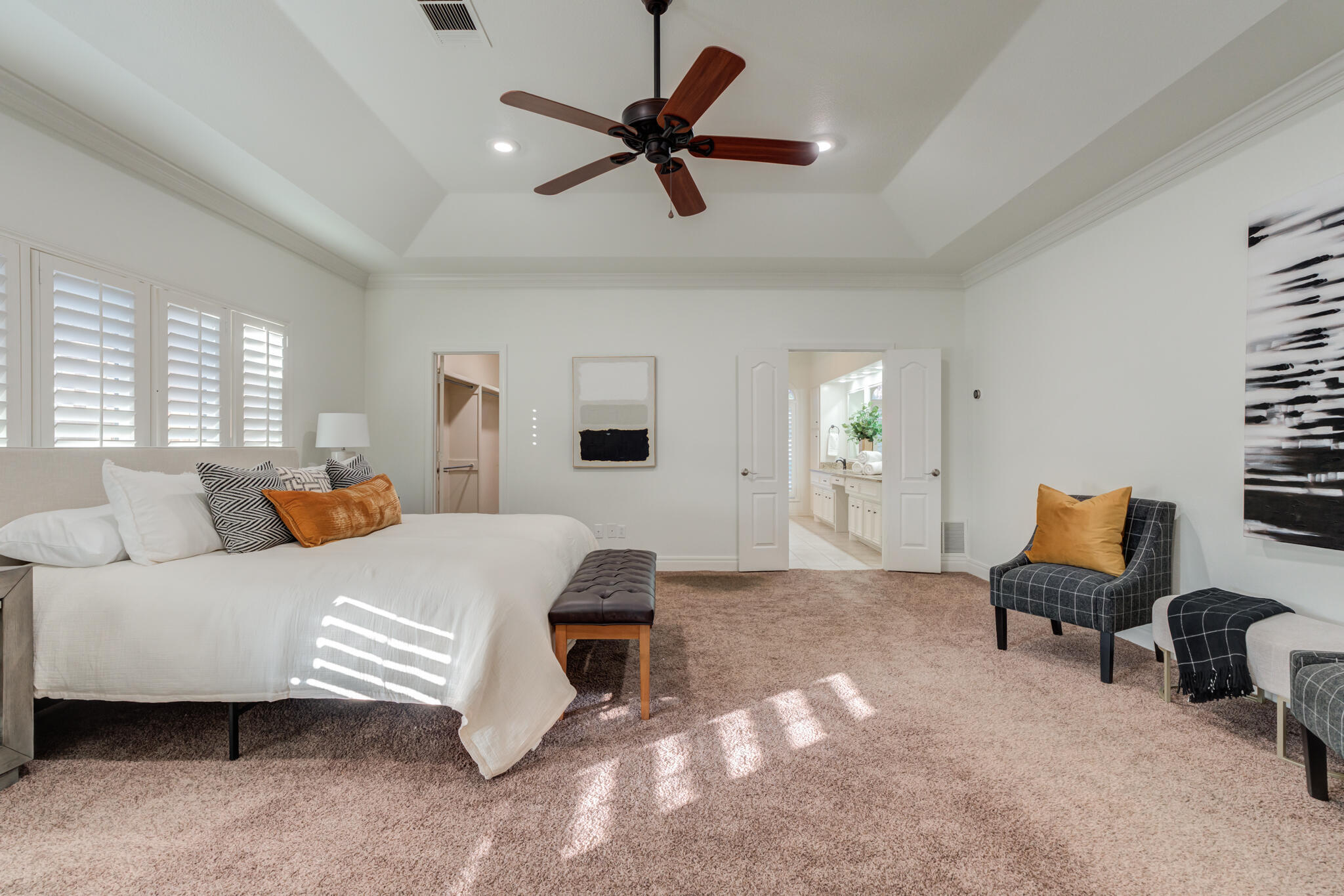 4707 85th Street Lubbock, TX 79424 - Photo 34 of 63 a living room with furniture and a window