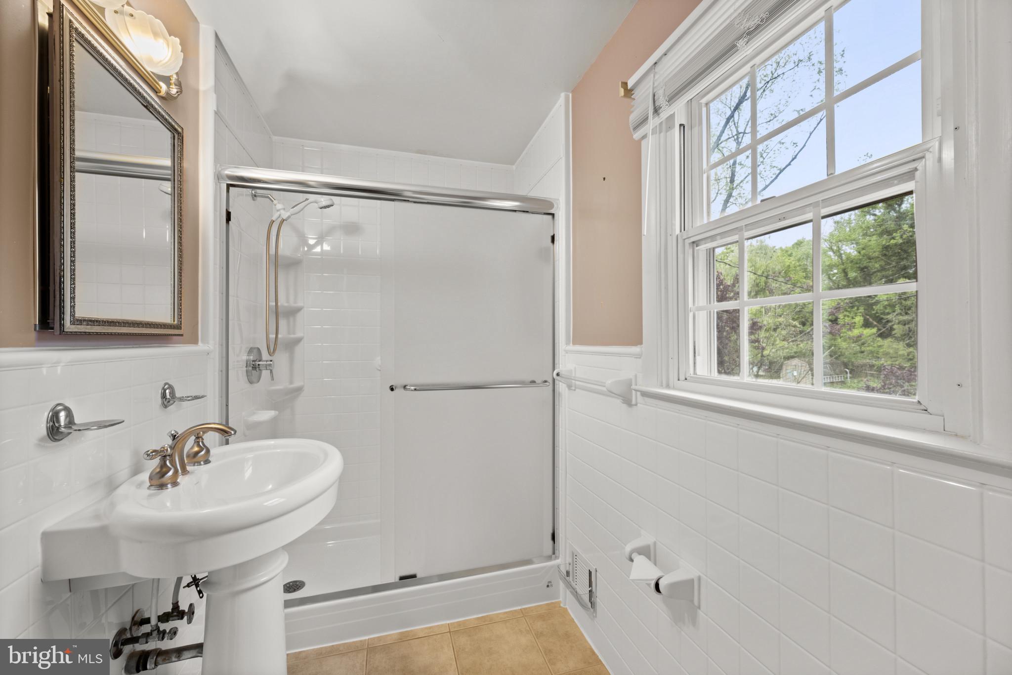 4034 High Point Road Ellicott City, MD 21042 - Photo 17 of 38 Full Bath