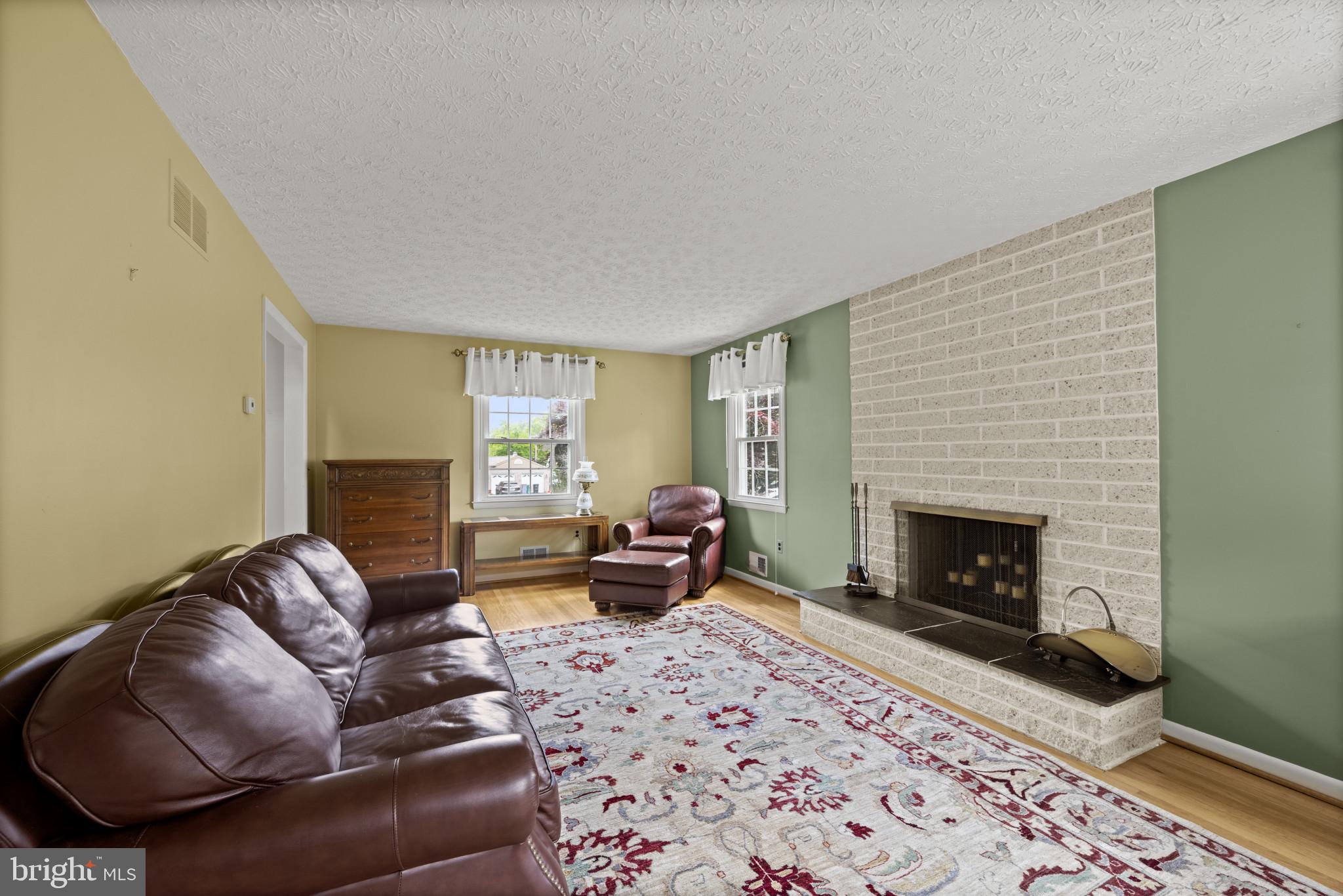 4034 High Point Road Ellicott City, MD 21042 - Photo 3 of 38 Family Room