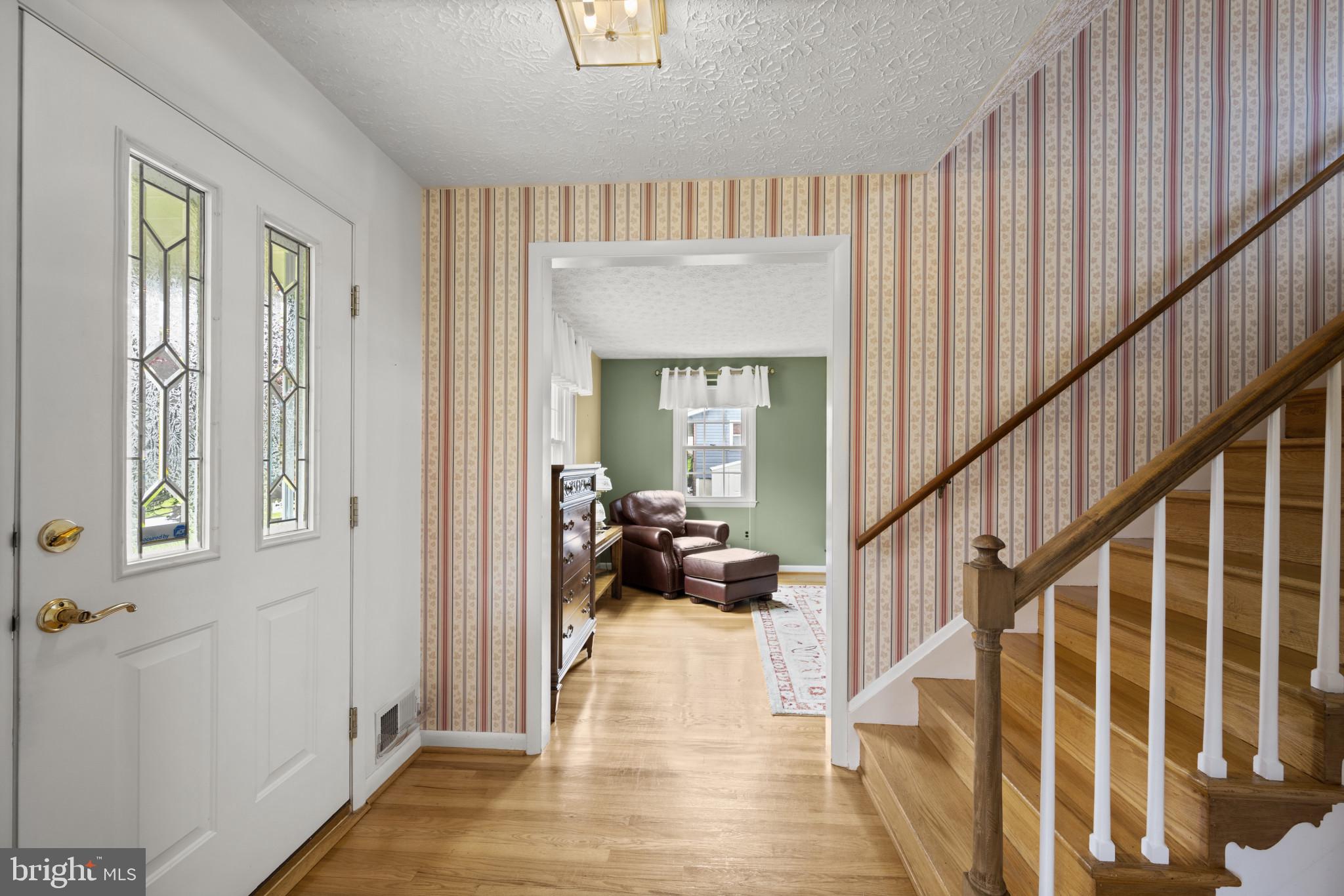 4034 High Point Road Ellicott City, MD 21042 - Photo 5 of 38 Foyer