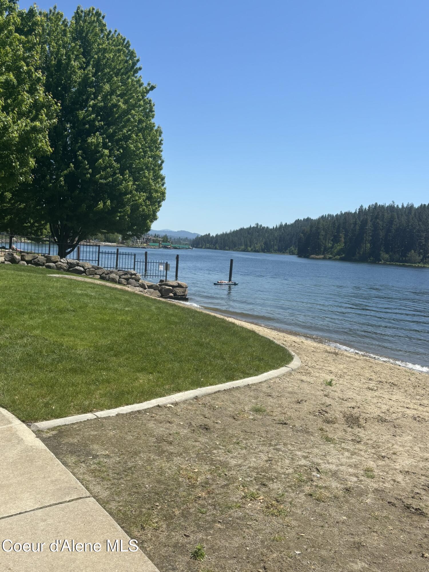 4583 Greenchain Loop, Unit 9 Coeur D'Alene, ID 83814 - Photo 32 of 38 BEACH