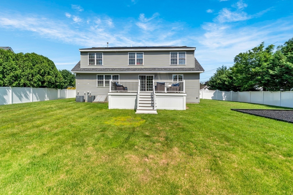 47 Fenwick Circle Methuen, MA 01844 - Photo 36 of 42 front view of a house with a yard