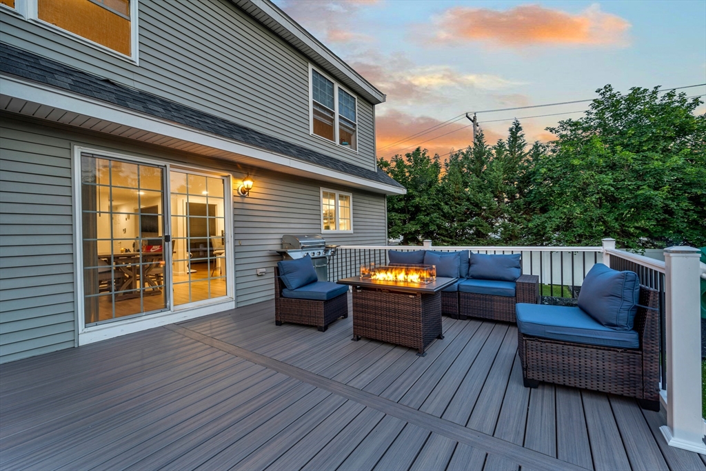 47 Fenwick Circle Methuen, MA 01844 - Photo 4 of 42 a outdoor view with sitting space