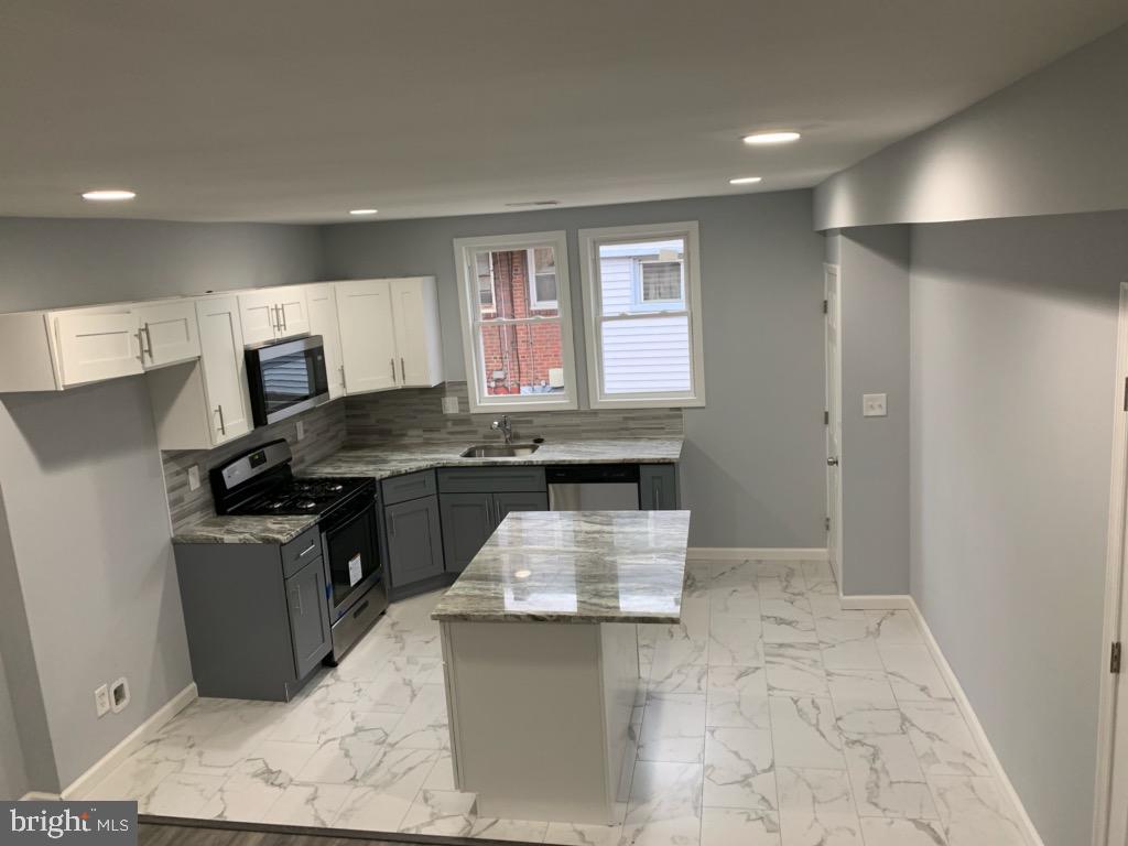 1804 Ashley Road Philadelphia, PA 19126 - Photo 8 of 43 Kitchen