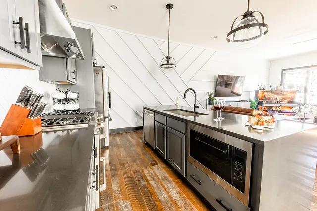 $5,995 | 1037 Southside Court, Unit 6, Nashville, TN 37203