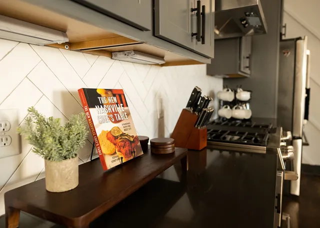 $5,995 | 1037 Southside Court, Unit 6, Nashville, TN 37203