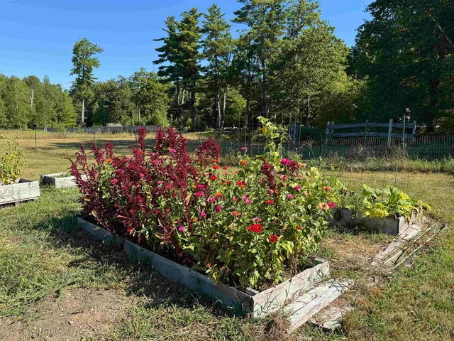 $525,000 | 45 Effingham Road, Ossipee, NH 03864