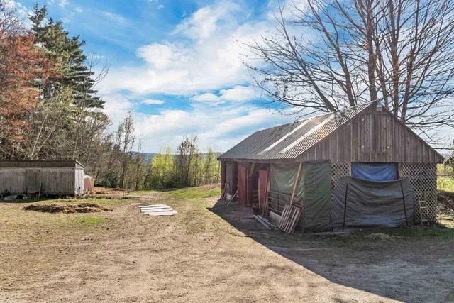 $525,000 | 45 Effingham Road, Ossipee, NH 03864
