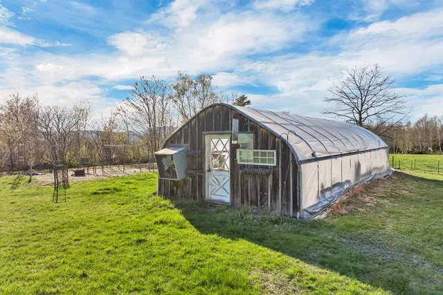 $525,000 | 45 Effingham Road, Ossipee, NH 03864