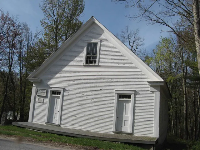 $525,000 | 45 Effingham Road, Ossipee, NH 03864