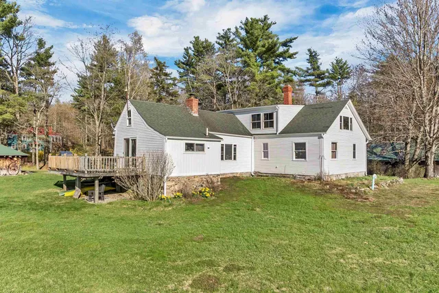 $525,000 | 45 Effingham Road, Ossipee, NH 03864