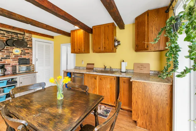 $525,000 | 45 Effingham Road, Ossipee, NH 03864