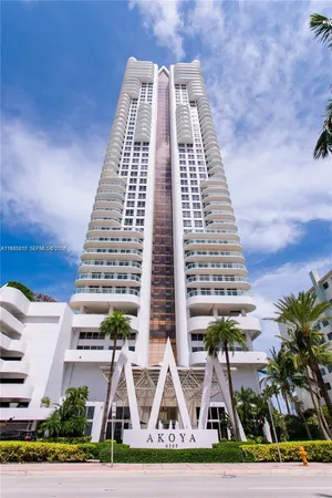 $3,800 | 6365 Collins Avenue, Unit 806, Miami Beach, FL 33141