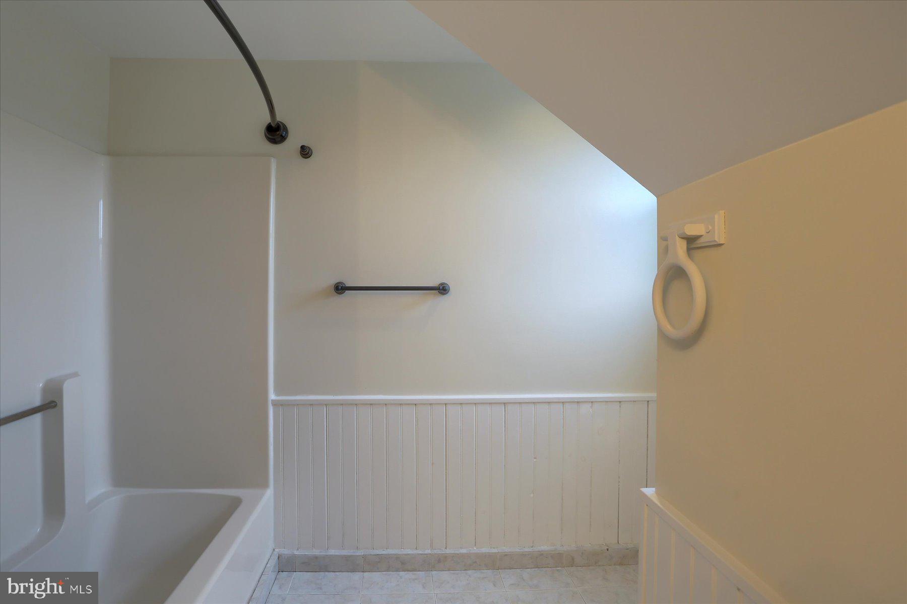 1795 Wilderness Road Lancaster, PA 17603 - Photo 22 of 36 2nd Bathroom-2nd Floor
