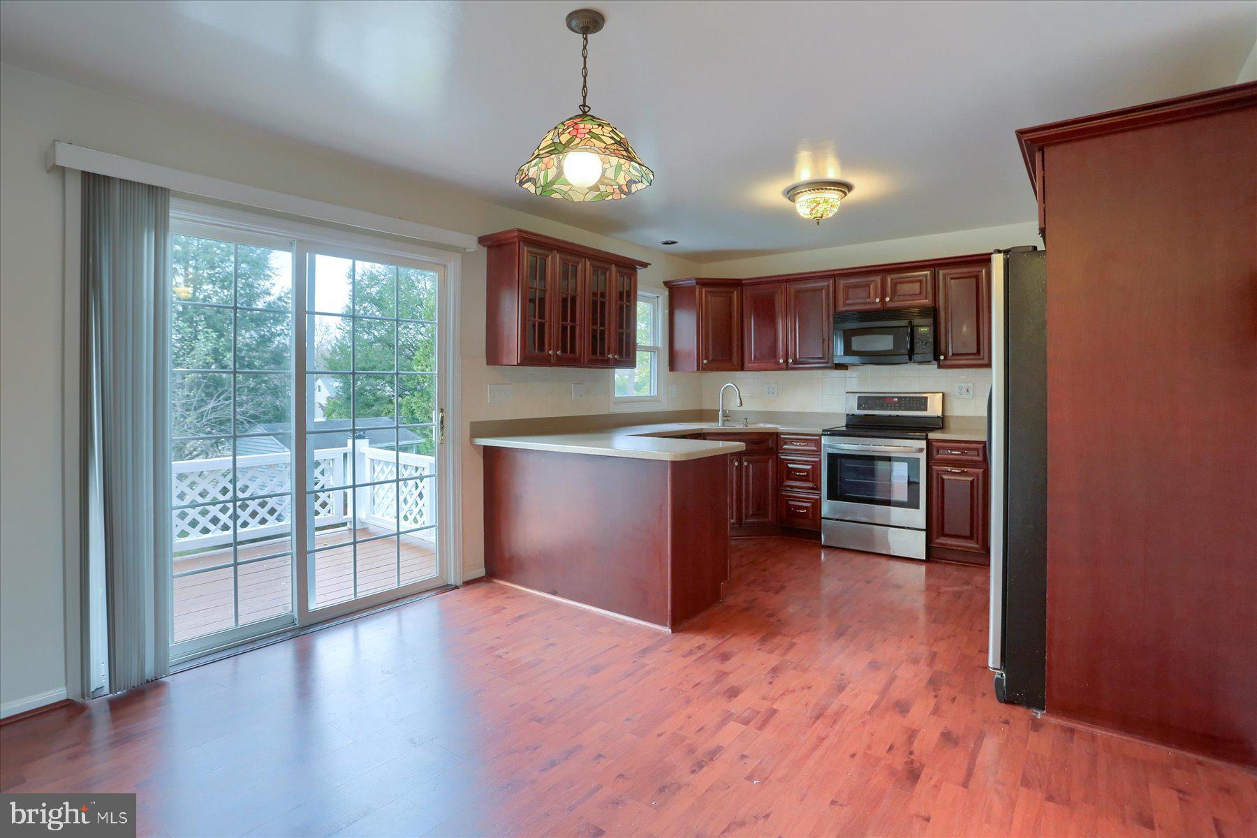 1795 Wilderness Road Lancaster, PA 17603 - Photo 5 of 36 Eat in Kitchen