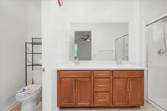 $399,900 | 5301 East Commerce Way, Unit 56101, Sacramento, CA 95835