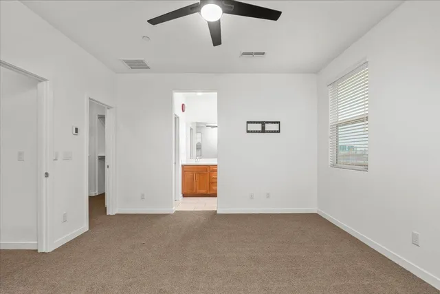 $399,900 | 5301 East Commerce Way, Unit 56101, Sacramento, CA 95835