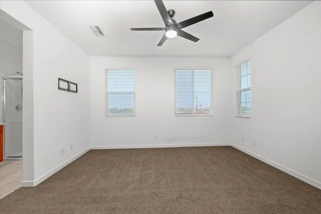 $399,900 | 5301 East Commerce Way, Unit 56101, Sacramento, CA 95835