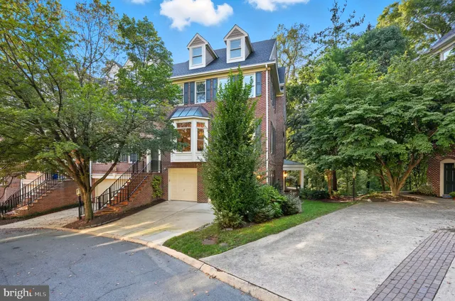 $1,825,000 | 2124 21st Road North, Arlington, VA 22201