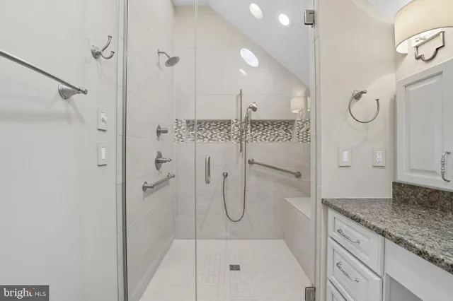 $1,825,000 | 2124 21st Road North, Arlington, VA 22201