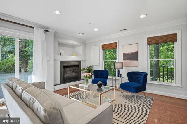 $1,825,000 | 2124 21st Road North, Arlington, VA 22201