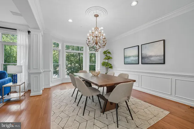 $1,825,000 | 2124 21st Road North, Arlington, VA 22201
