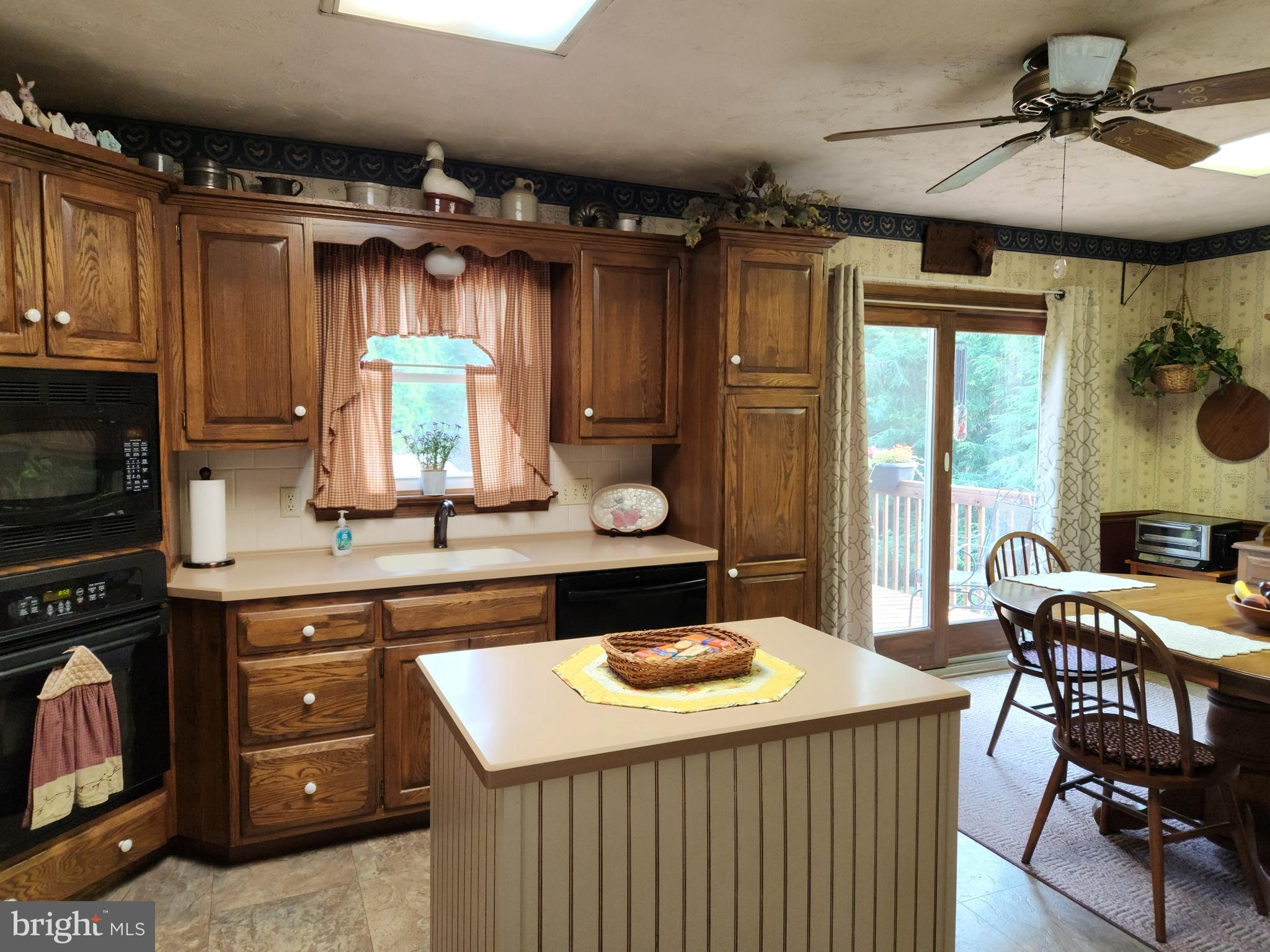 57 Pinewood Avenue Lititz, PA 17543 - Photo 31 of 41