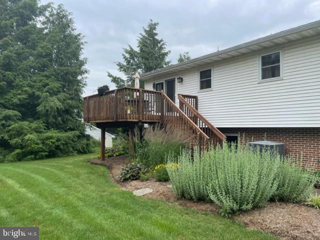 57 Pinewood Avenue Lititz, PA 17543 - Photo 8 of 41