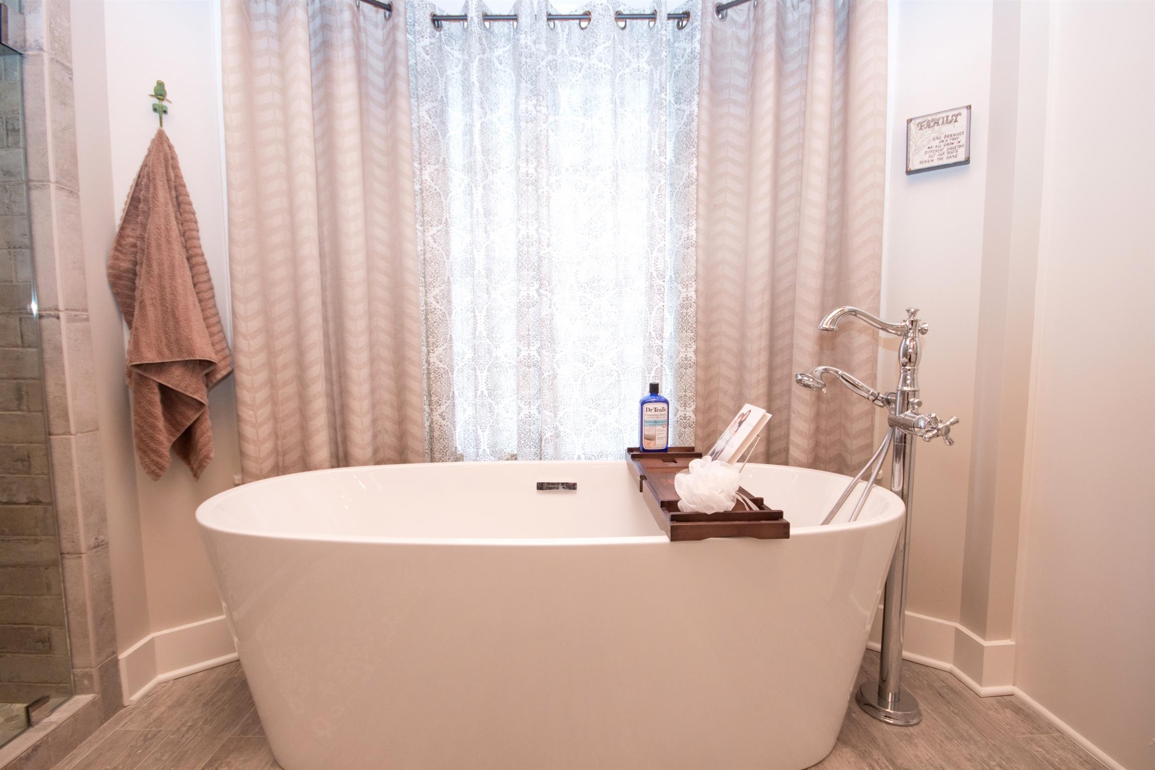 6318 Cairo Bend Road Lebanon, TN 37087 - Photo 13 of 29 Relax After a Long Day in this Garden Tub