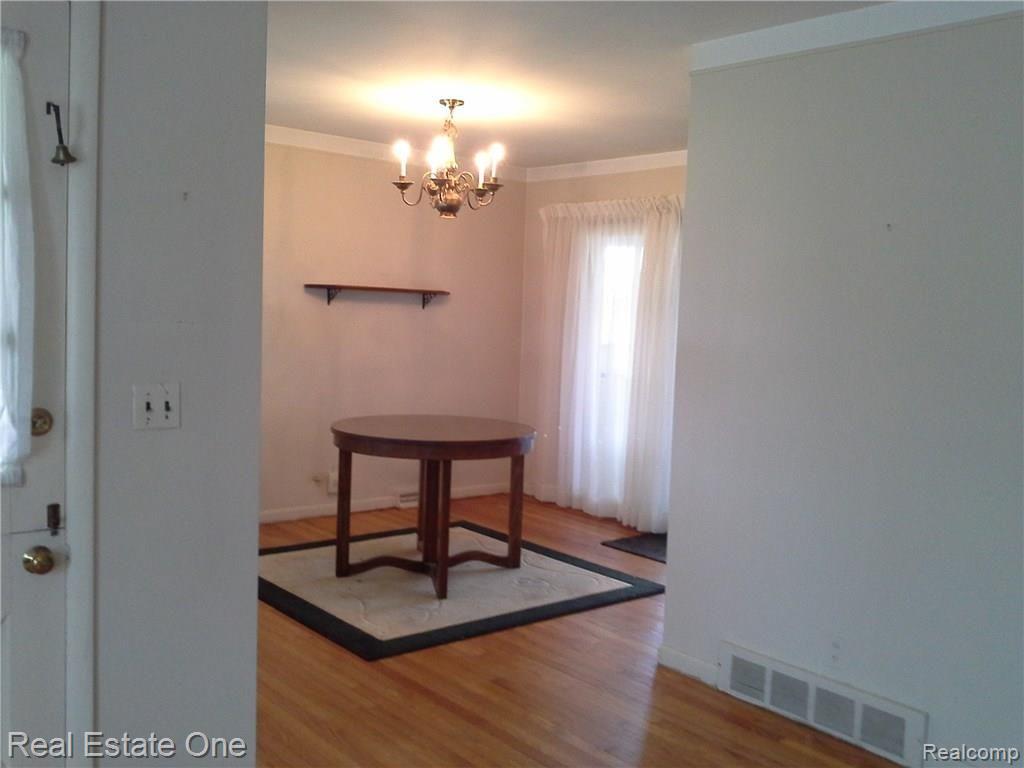 36900 West Eleven Mile Road Farmington, MI 48331 - Photo 10 of 70