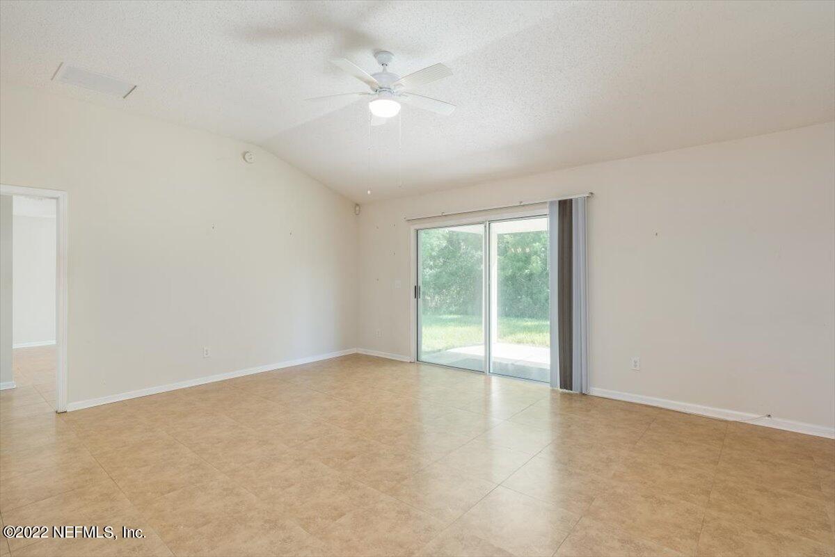 11726 Raindrop Road Jacksonville, FL 32219 - Photo 17 of 36 family room