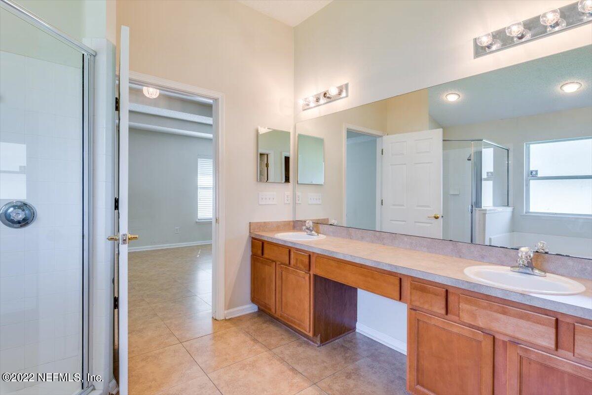 11726 Raindrop Road Jacksonville, FL 32219 - Photo 24 of 36 master bath