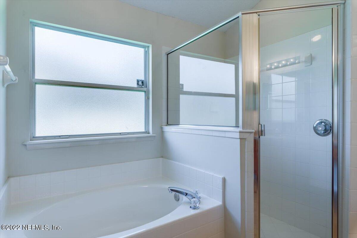 11726 Raindrop Road Jacksonville, FL 32219 - Photo 25 of 36 master bath