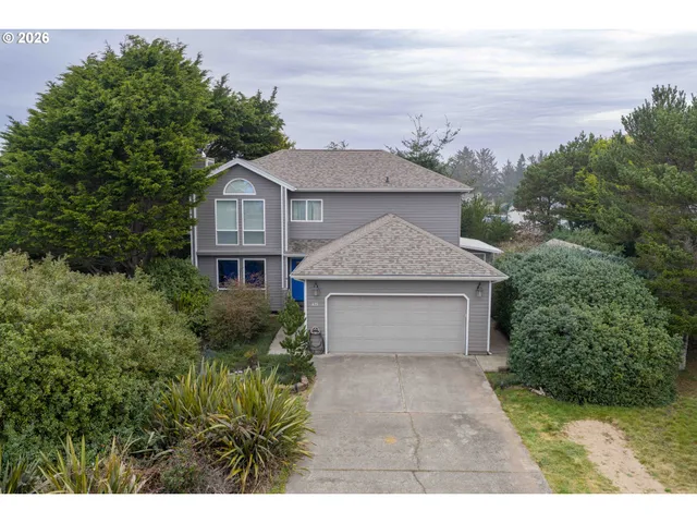 $500,000 | 615 Seabird Drive, Bandon, OR 97411