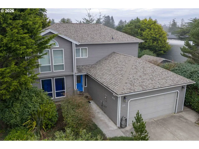 $500,000 | 615 Seabird Drive, Bandon, OR 97411