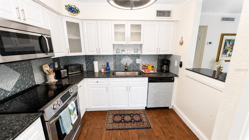 3413 Clark Road, Unit 114 Sarasota, FL 34231 - Photo 7 of 20